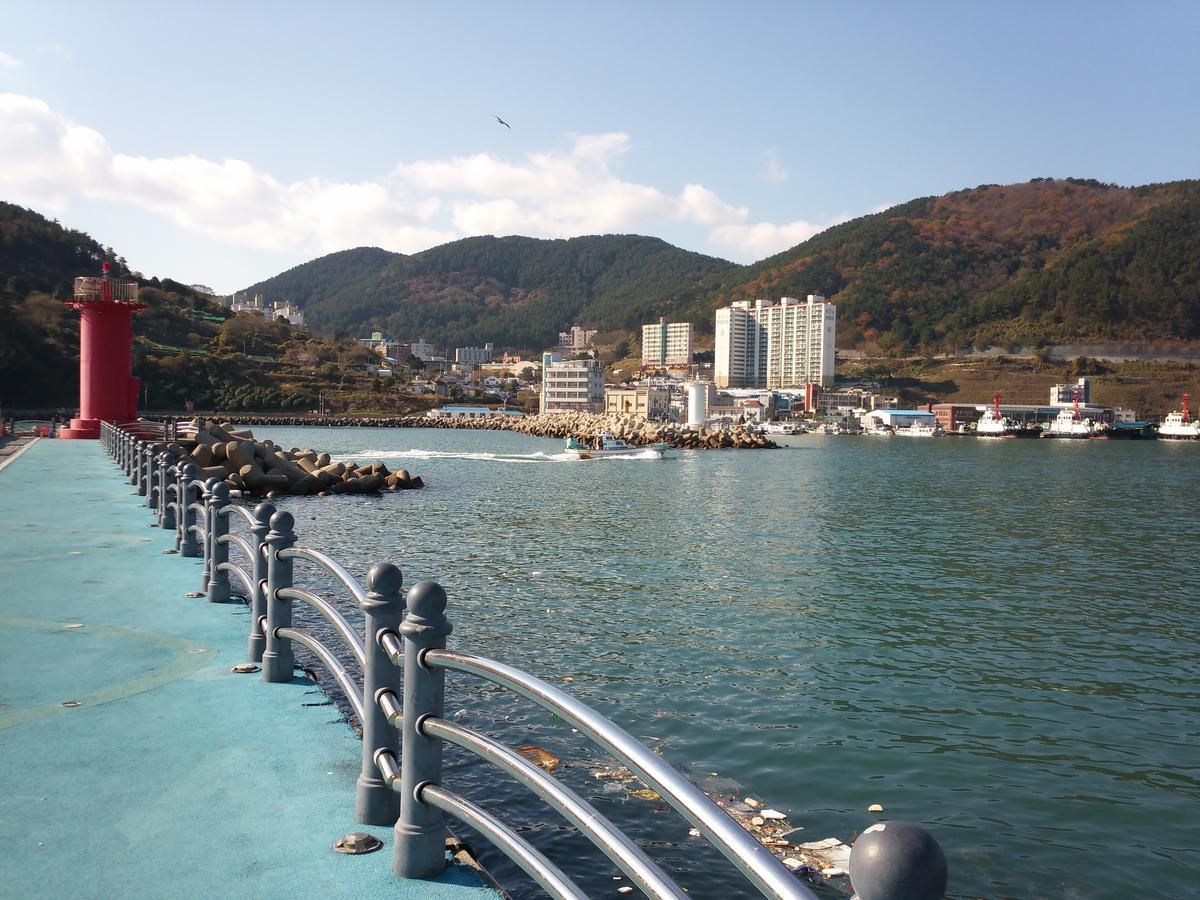 Geoje Jangseungpo Lighthouse Hotel Sodong Extérieur photo